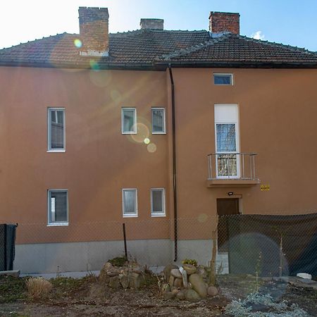 Hotel Navial Gabrovo Exteriér fotografie
