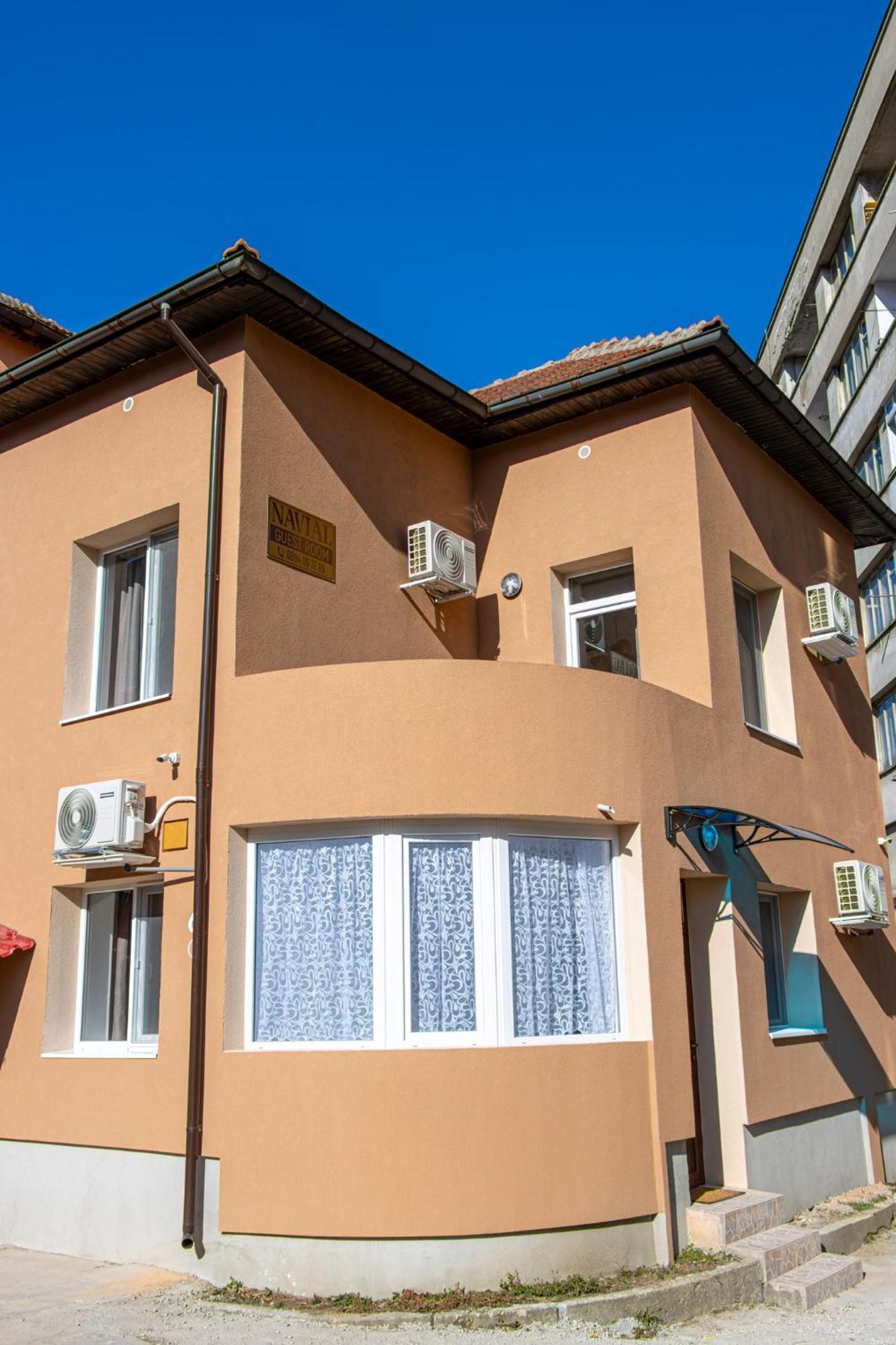Hotel Navial Gabrovo Exteriér fotografie